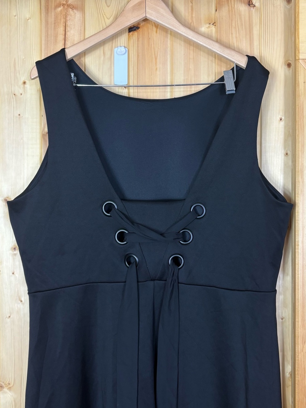 In Every Story Black Asymmetric Hem Midi Dress 2X Lace Up Adjustable Back - Picture 5 of 10